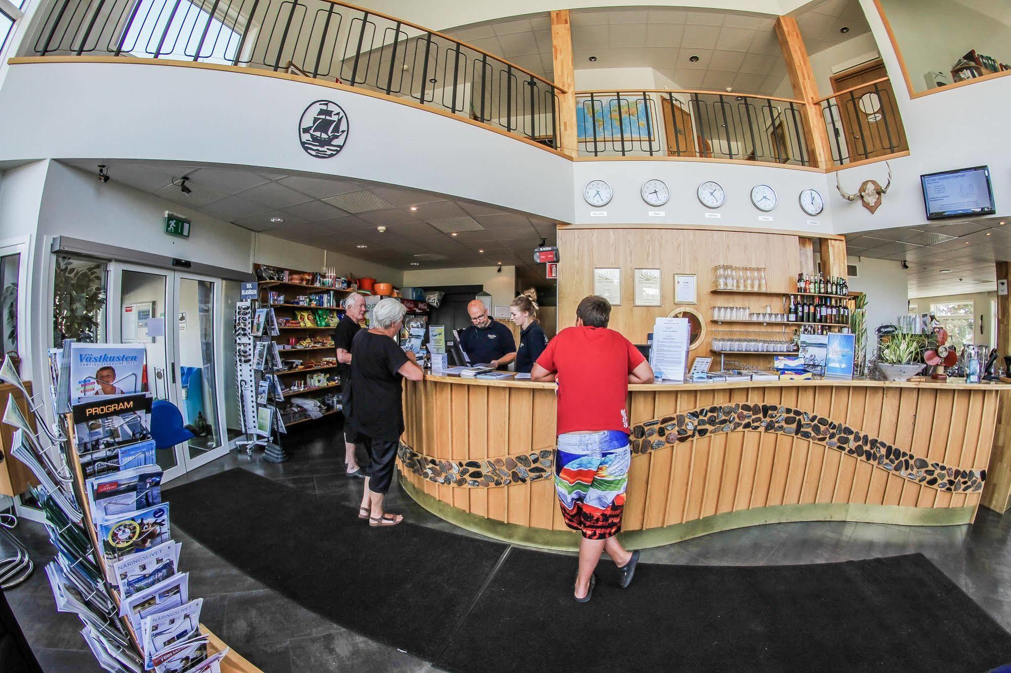 Hafsten Resort Sundsandvik Bagian luar foto
